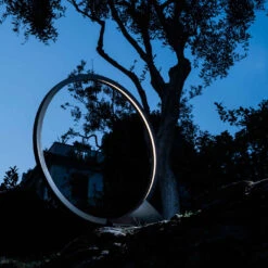 Artemide "O" 150 Floor 11 Artemide "O" 150 Floor -Helles Licht 002 Artemide O 150 Floor ambient3 1b679a97b6b149cf1efd647533e04809