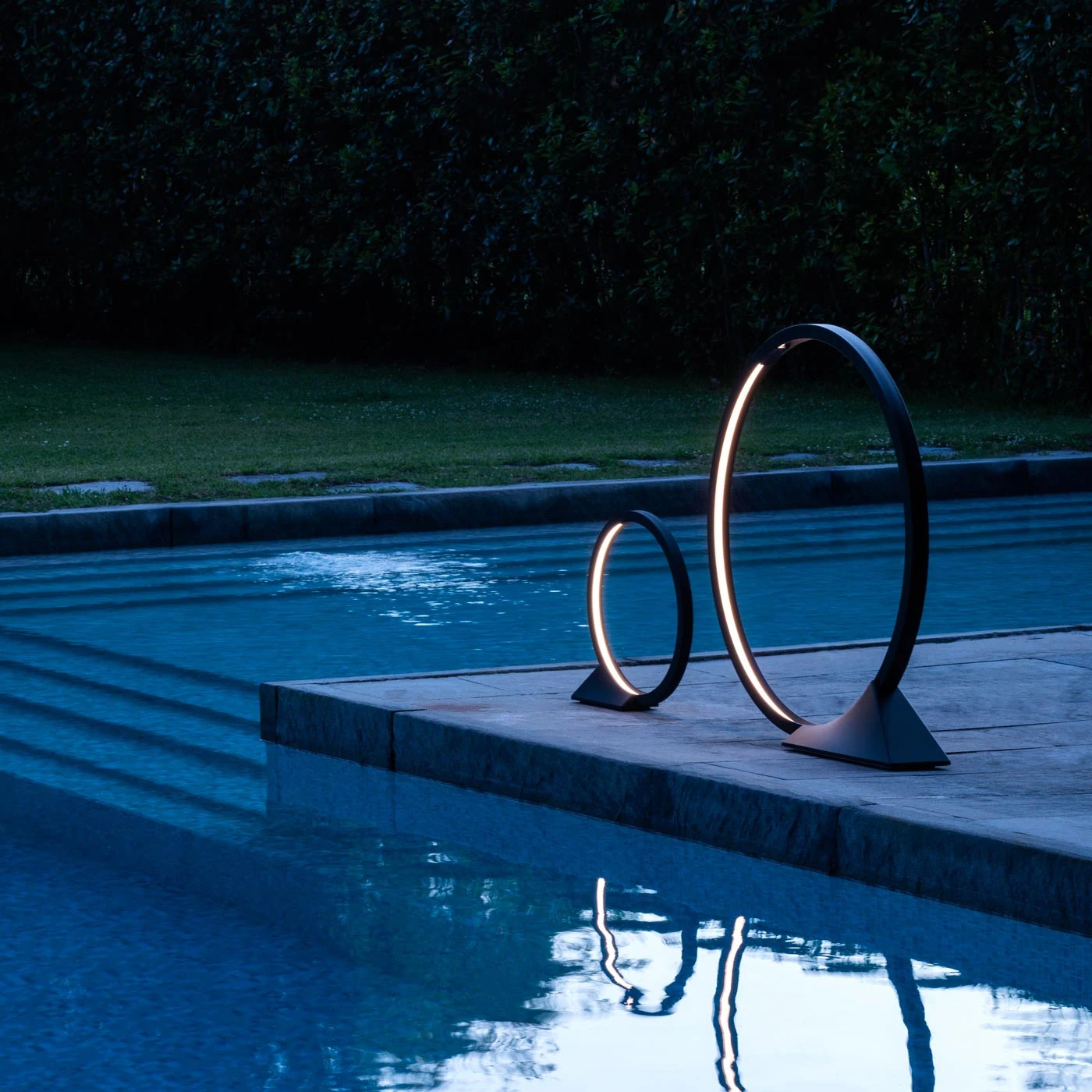 Artemide "O" 45 Floor/Wall/Ceiling 4 Artemide "O" 45 Floor/Wall/Ceiling – Bild 2