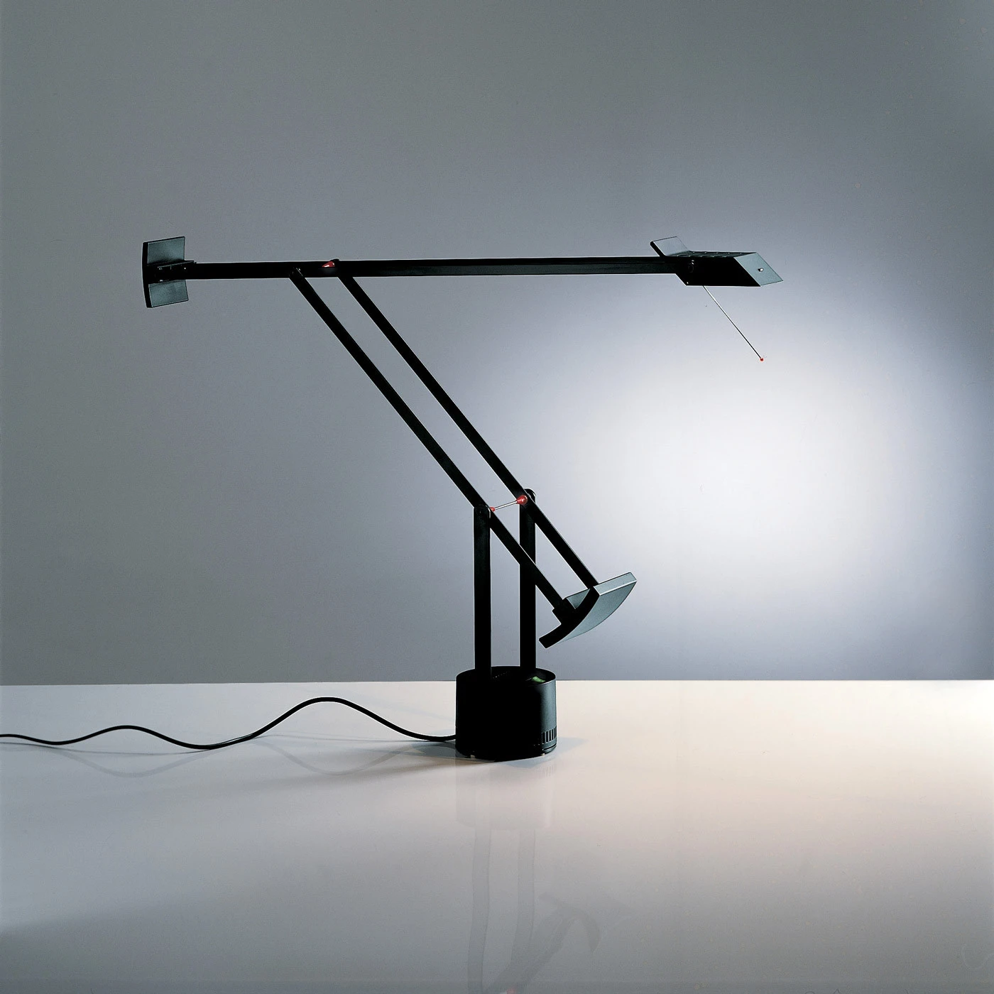 Artemide Tizio LED 5 Artemide Tizio LED – Bild 3