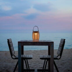 Bover Tanit M/29/R -Helles Licht 002 Bover Tanit Akku Tisch ambient2 9e6099f36300d95914edfa0adb70b3ba