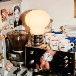 Ingo Maurer B.bulb -Helles Licht 002 Ingo Maurer b bulb ambient4 21ac76831267876a8ff9bd582435aa57