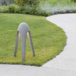 Martinelli Luce Cyborg Outdoor -Helles Licht 002 Martinelli Luce Cyborg Poller ambient5 3fd9e725bc507aa3c82fb14bc2df7b3d