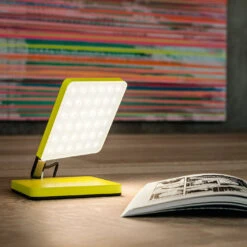 Nimbus Roxxane Fly CL -Helles Licht 002 Nimbus Roxxane Fly CL Tisch ambient4 a58df2a004e22f85942262994b425b62