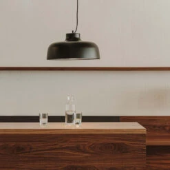 Santa & Cole M68 12 Santa & Cole M68 -Helles Licht 002 Santa Cole M68 Pendel ambient2 fd61a7428c12285c2f5ccb92d81a11c7