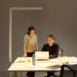 GRAU Team Agile Color Tune 16 GRAU Team Agile Color Tune -Helles Licht 002 grau team agile ambient2 e2afad1d605c68dd1b7bee0d1d5bfed8