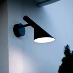 Louis Poulsen AJ 50 Wall 25 Louis Poulsen AJ 50 Wall -Helles Licht 002 louis poulsen aj 50 wall ambient11 06edb7ac6215f3db4ded543141664626