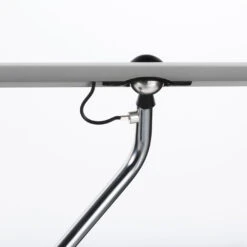 Baltensweiler LET T 13 Baltensweiler LET T -Helles Licht 004 Baltensweiler LET T detail1 a9823818f5e96cfc6c55606b6644e432