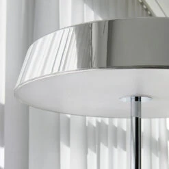 Belux Koi-43 LED Neo USM Haller -Helles Licht 004 Belux Koi Neo 3000K Tischaufbau detail2 chrom bdad44cd4e7fe9b8f4f313350c3c8e00