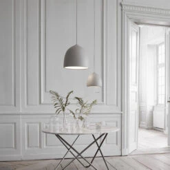 Fritz Hansen Suspence P1 17 Fritz Hansen Suspence P1 -Helles Licht 004 Lightyears Suspence P1 Pendel ambient1 85118 grau 2721e76404cc5cb6ce9bcb095867a877
