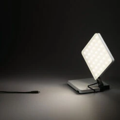 Nimbus Roxxane Fly CL -Helles Licht 004 Nimbus Roxxane Fly CL Tisch detail 3feb987c2764692f0a17c277a2f14263