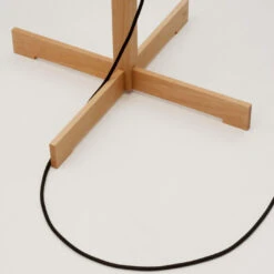 Santa & Cole TMM -Helles Licht 004 Santa Cole TMM Steh detail3 90745909f3f7f81371c44216f265eb90