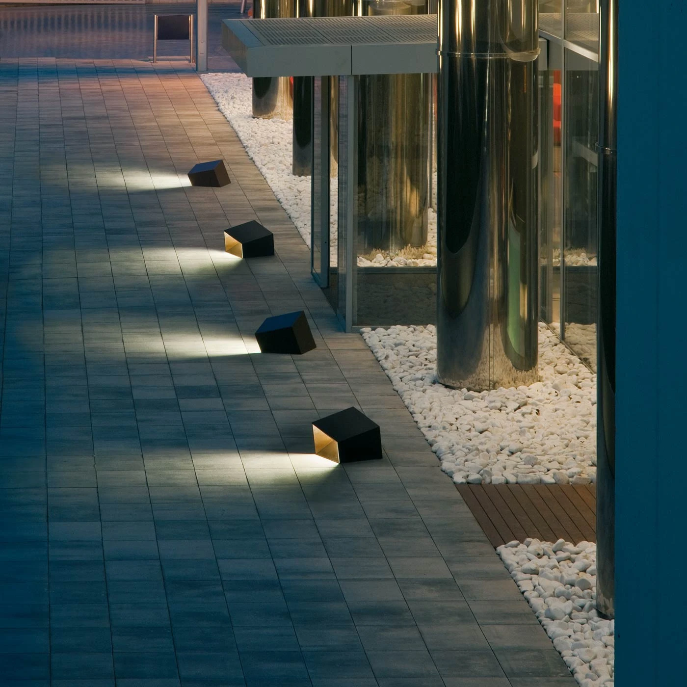 Vibia Break 4108 Outdoor Bodenleuchte 7 Vibia Break 4108 Outdoor Bodenleuchte – Bild 6