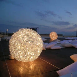 Catellani & Smith Fil De Fer F Outdoor -Helles Licht 006 Catellani Fil de Fer Cannes ambiente alu 5405f50c8599bebfdb050dafd0592e1c