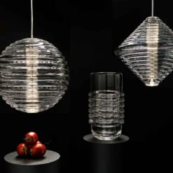 Tom Dixon Press Sphere Pendant 13 Tom Dixon Press Sphere Pendant -Helles Licht 006 Tom Dixon Press Sphere Pendant ambient 126320 transparent 87463bb387a062b7e134092e1306f02b