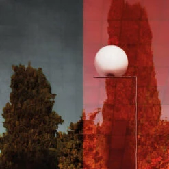 Flos IC Lights F2 Outdoor -Helles Licht 007 Flos IC Lights F1 F2 Outdoor Steh ambient3 daa20a612e25bfcc5fa345549719996a