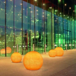 Moonlight 250 Mm MFL Vollkugel Mit Flexiblem Sockel -Helles Licht 009 moonlight stonelook 1400x1400 ambiente e99d553ae5771b290685756914139bf0